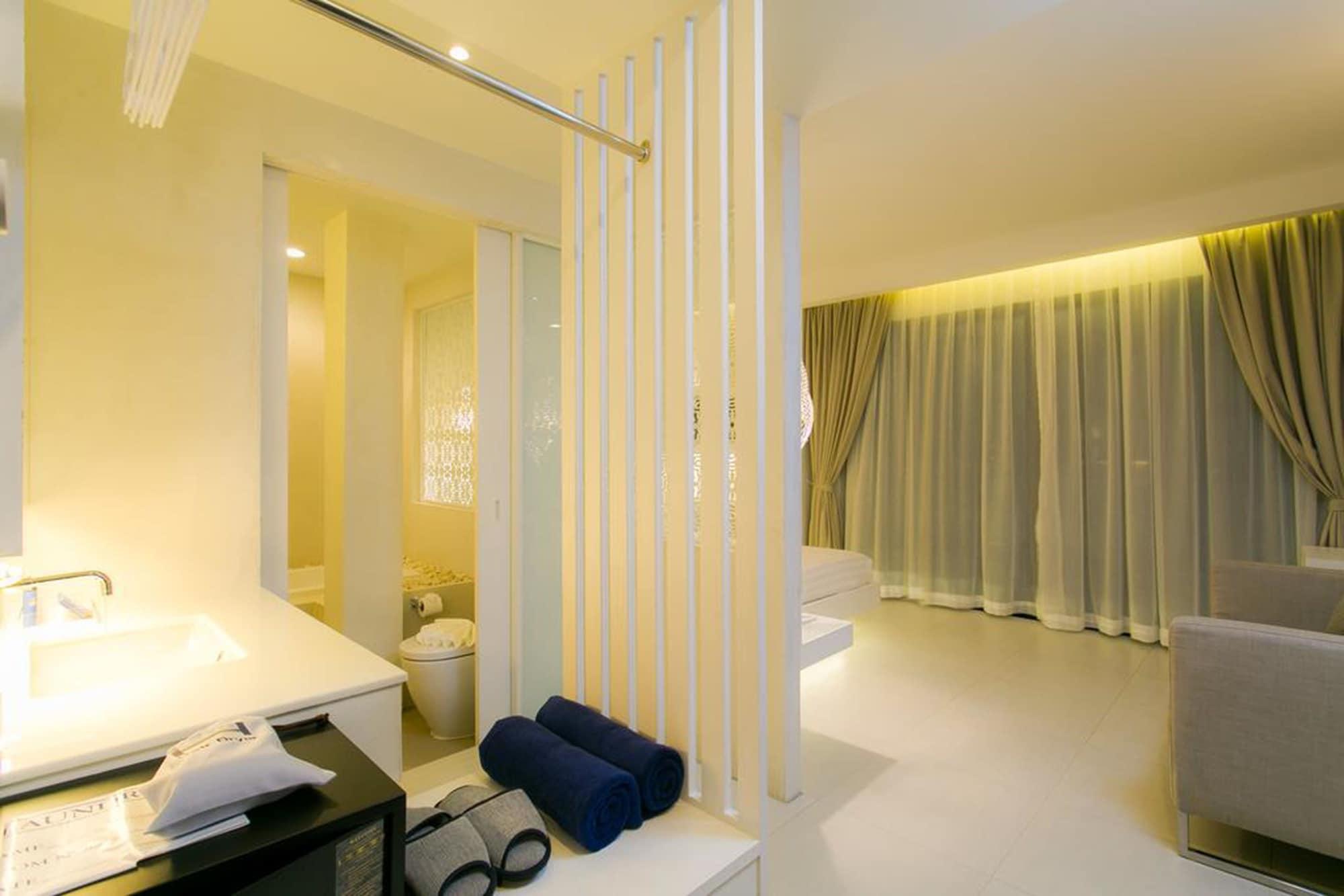 The House Patong Hotel Ngoại thất bức ảnh