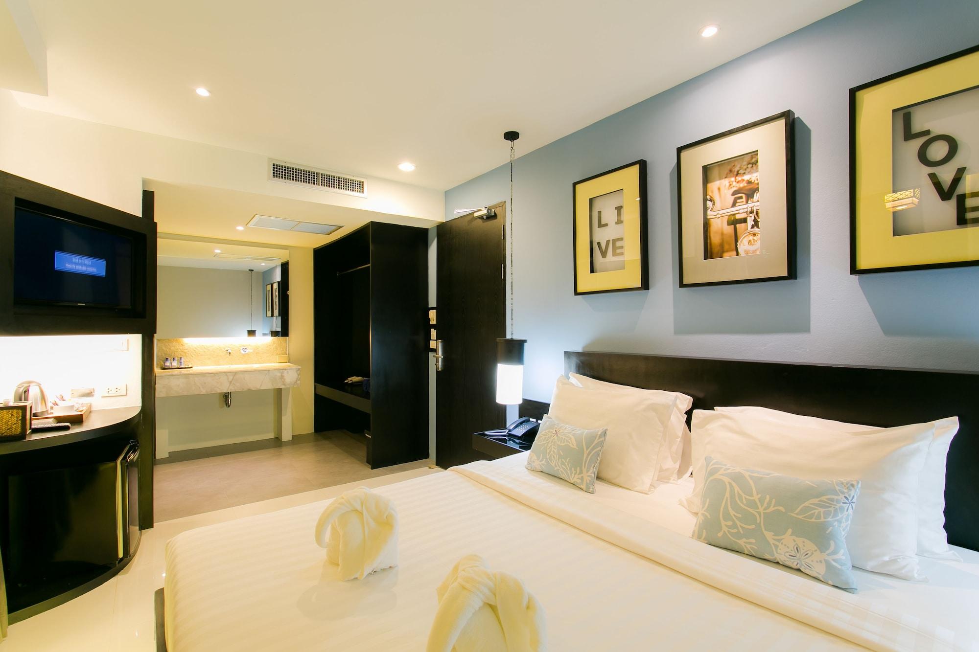 The House Patong Hotel Ngoại thất bức ảnh