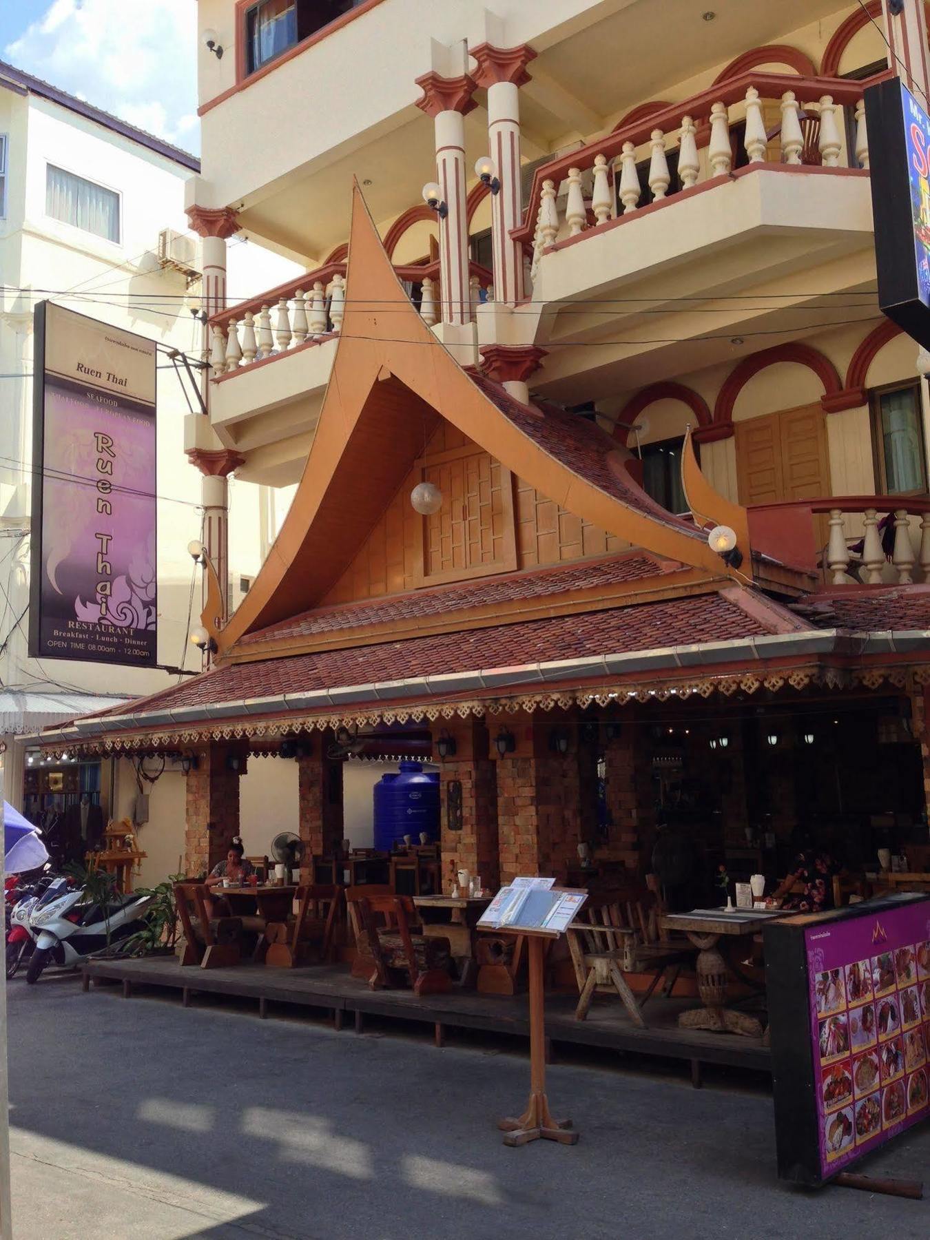 The House Patong Hotel Ngoại thất bức ảnh